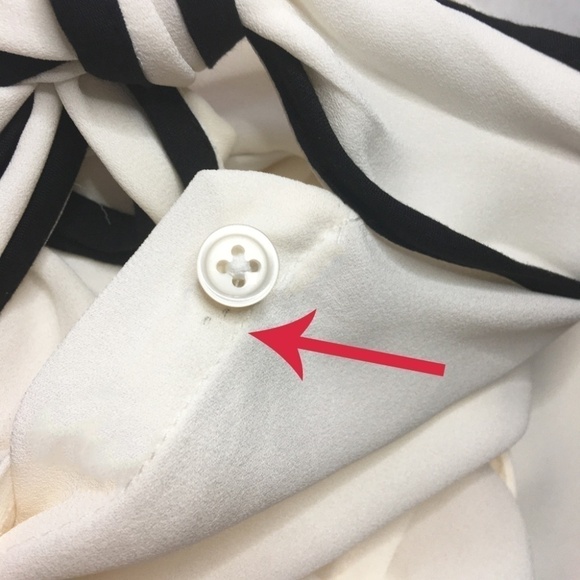 Loft Bow Tie Detail Sleeveless Blouse Button Front Top Shirt Lightweight - Picture 11 of 15